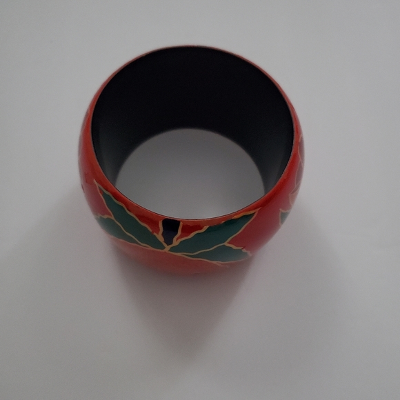 Gorgeous Vibrant Flower Bangle Made in India. Thick bracelet 3 ¼" wide opening - Picture 7 of 10
